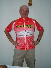 Le maillot en question, sur un autre athlète ! - 18.5 ko Le maillot en question, sur un autre athlète ! - 18.5 ko